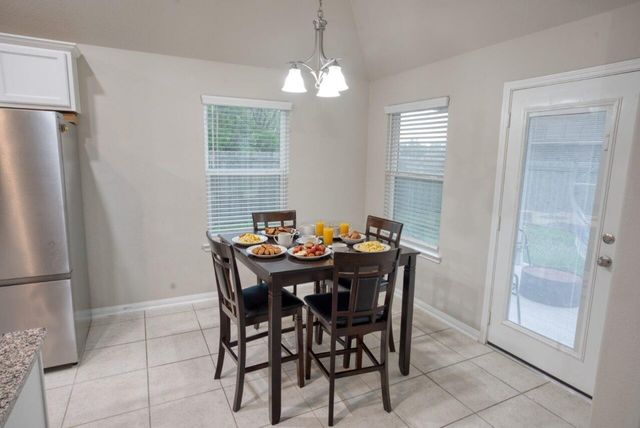 441 Countryside Drive, West Columbia, TX 77486