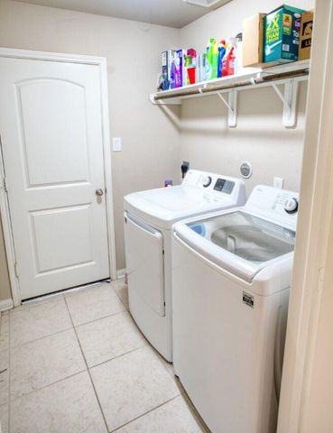 441 Countryside Drive, West Columbia, TX 77486