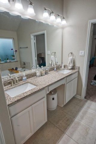 441 Countryside Drive, West Columbia, TX 77486