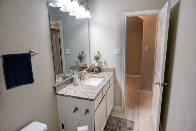 441 Countryside Drive, West Columbia, TX 77486