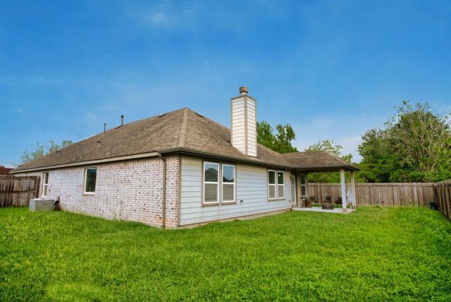 441 Countryside Drive, West Columbia, TX 77486