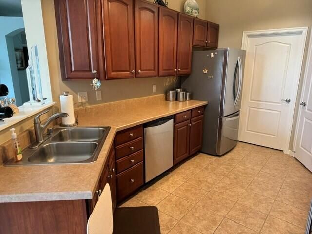 442 Breezewood Court, Ludlow, KY 41016