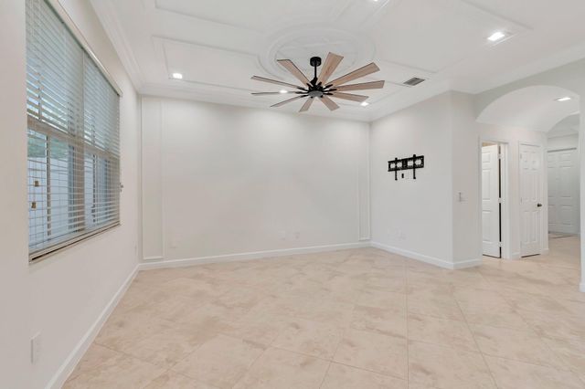 100 W Prive Circle, Delray Beach, FL 33445
