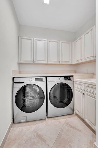 100 W Prive Circle, Delray Beach, FL 33445