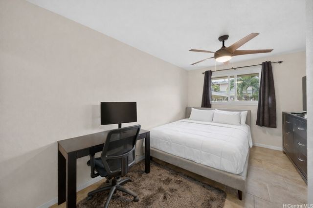 1342 Nanialii Street, Kailua, HI 96734