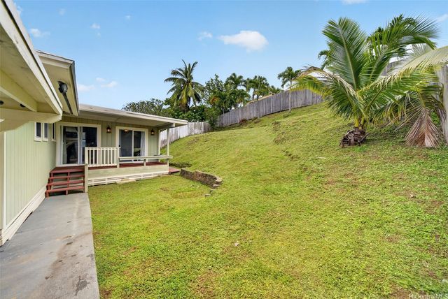 1342 Nanialii Street, Kailua, HI 96734