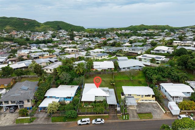 1342 Nanialii Street, Kailua, HI 96734