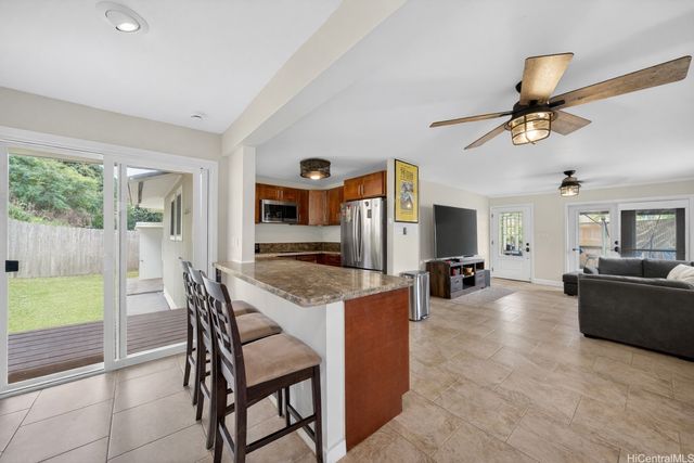 1342 Nanialii Street, Kailua, HI 96734