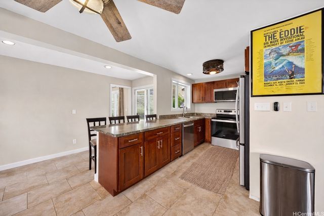 1342 Nanialii Street, Kailua, HI 96734