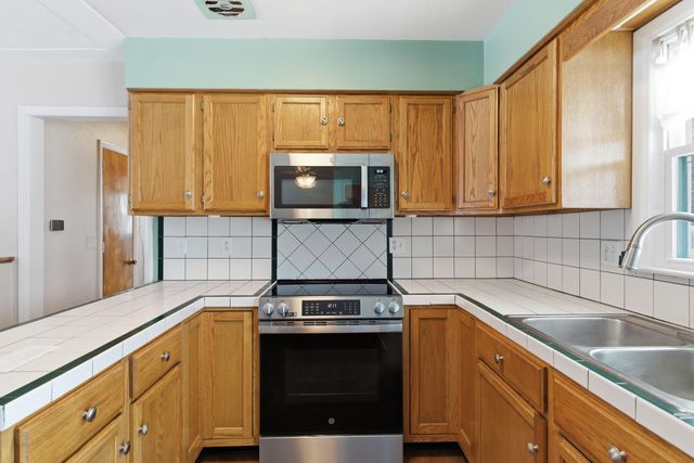 5258 E S Avenue, Pavilion Twp, MI 49097