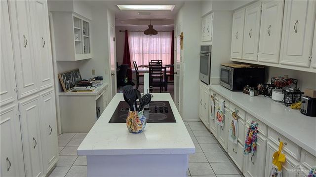 5102 S Palm Valley S Drive, Harlingen, TX 78552