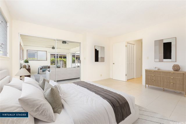 7223 Kuahono Street, Honolulu, HI 96825