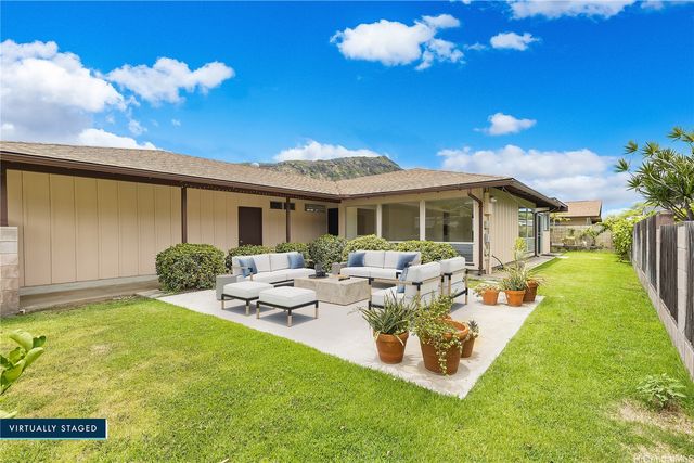 7223 Kuahono Street, Honolulu, HI 96825