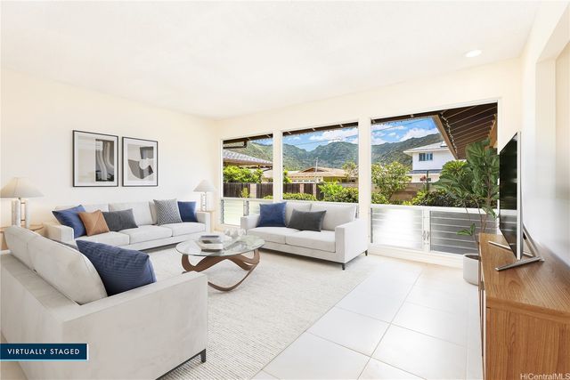 7223 Kuahono Street, Honolulu, HI 96825