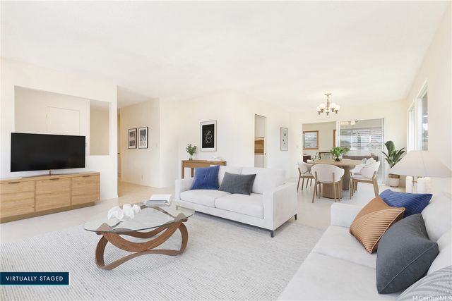 7223 Kuahono Street, Honolulu, HI 96825