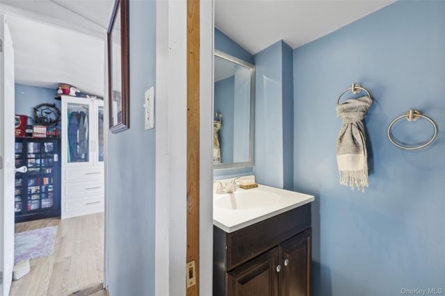 203 Lake Shore Drive, Mahopac, NY 10541