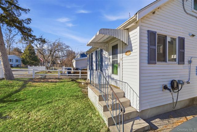 203 Lake Shore Drive, Mahopac, NY 10541