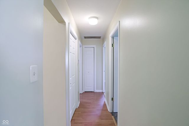 621 S 4th Avenue, Beech Grove, IN 46107