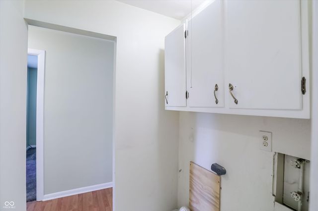 621 S 4th Avenue, Beech Grove, IN 46107