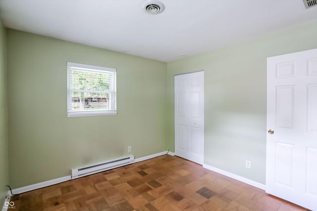 621 S 4th Avenue, Beech Grove, IN 46107