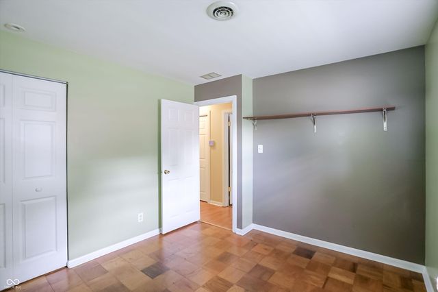 621 S 4th Avenue, Beech Grove, IN 46107