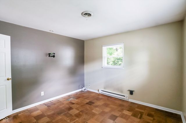 621 S 4th Avenue, Beech Grove, IN 46107