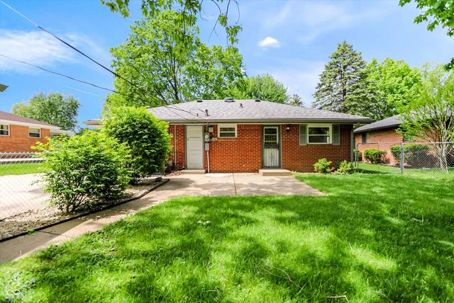 621 S 4th Avenue, Beech Grove, IN 46107