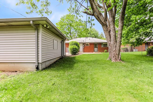 621 S 4th Avenue, Beech Grove, IN 46107