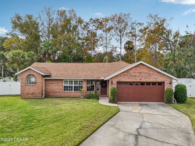 2 Queen Ann Court, Ormond Beach, FL 32174