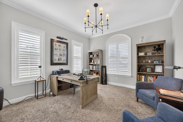 5204 Crown Bench Cir, Elk Grove, CA 95757