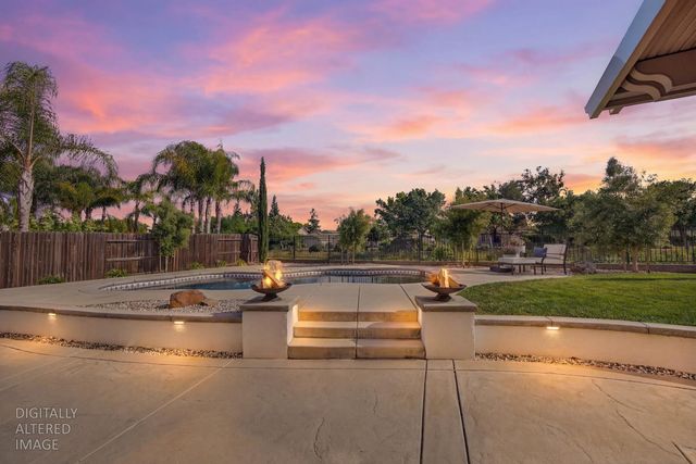 5204 Crown Bench Cir, Elk Grove, CA 95757