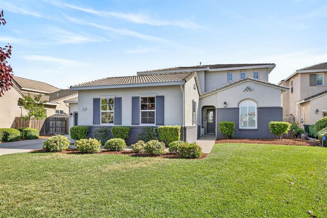 5204 Crown Bench Cir, Elk Grove, CA 95757