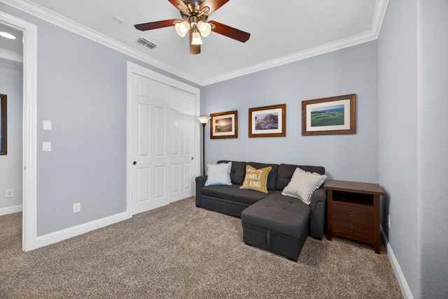 5204 Crown Bench Cir, Elk Grove, CA 95757