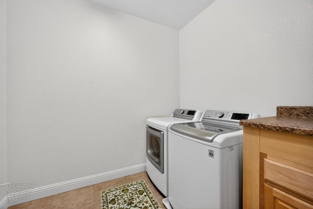 5204 Crown Bench Cir, Elk Grove, CA 95757