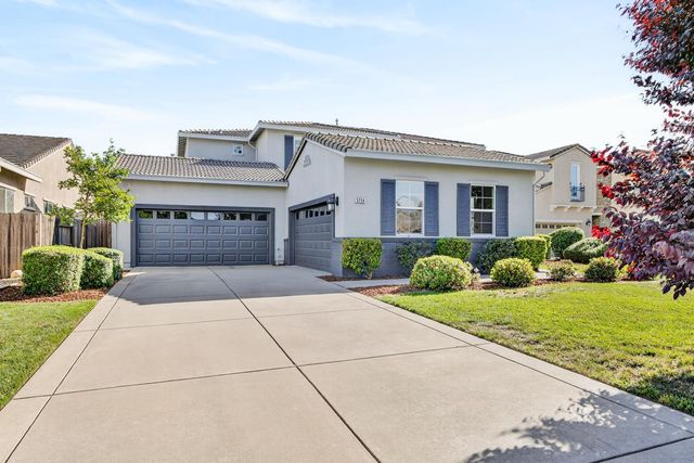 5204 Crown Bench Cir, Elk Grove, CA 95757