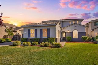 5204 Crown Bench Cir, Elk Grove, CA 95757