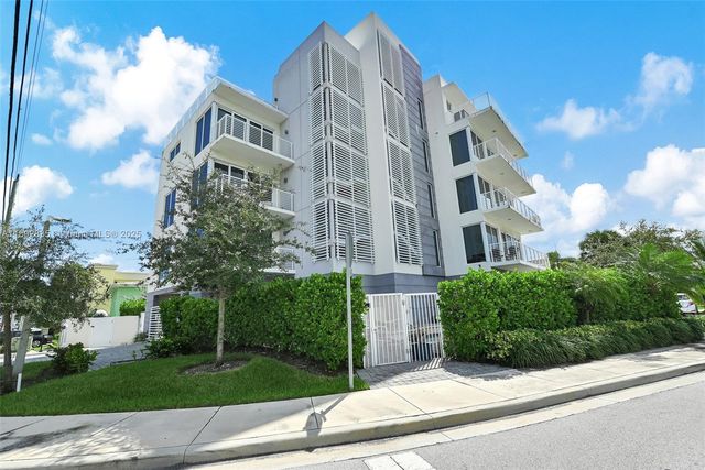 1900 SE 2nd St 301, Deerfield Beach, FL 33441