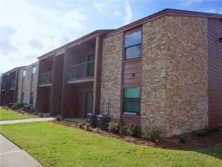 904 University Oaks Boulevard 118, College Station, TX 77840