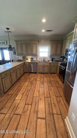 1216 Eagle Lake Shore Road Road, Vicksburg, MS 39183