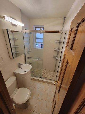 64-41 Saunders Street 410, Rego Park, NY 11374