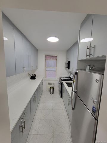 64-41 Saunders Street 410, Rego Park, NY 11374