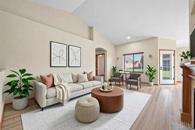 2767 N Woodridge Ct, Wichita, KS 67226