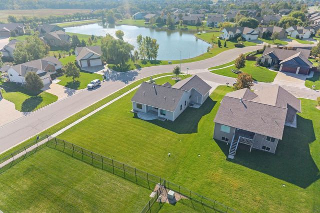 2767 N Woodridge Ct, Wichita, KS 67226