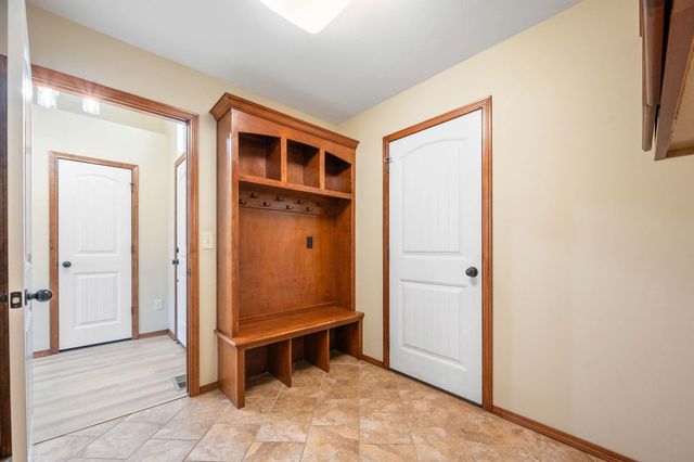 2767 N Woodridge Ct, Wichita, KS 67226