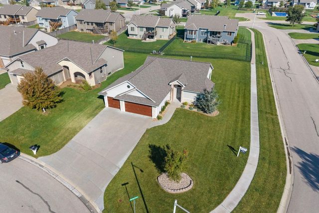 2767 N Woodridge Ct, Wichita, KS 67226