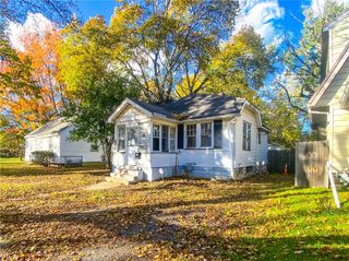 394 Knickerbocker Avenue, Rochester, NY 14615