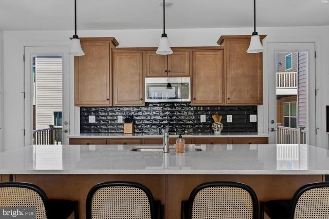 4991 LONGMIRE WAY, Chantilly, VA 20151
