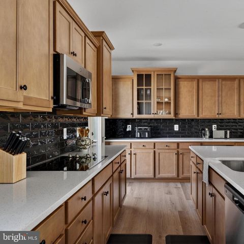 4991 LONGMIRE WAY, Chantilly, VA 20151