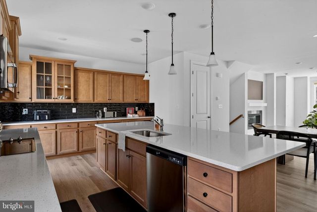 4991 LONGMIRE WAY, Chantilly, VA 20151