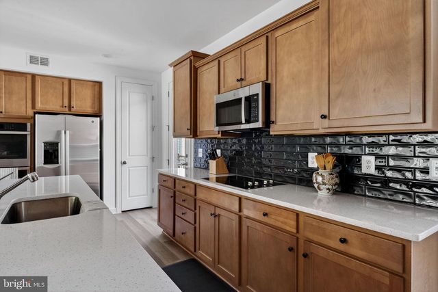 4991 LONGMIRE WAY, Chantilly, VA 20151